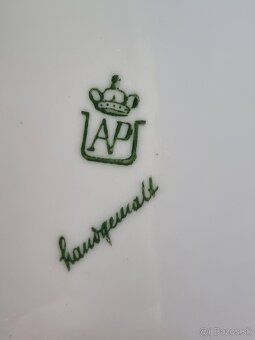 Starožitná porcelánová soška psa- 19.9/17.6 cm - 5