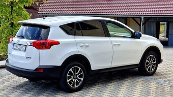 Toyota RAV4 2.0 D-4D 91 kW,4x4, 6-st.manuál, 2015,158 706 km - 5