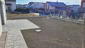 Ponúkame na prenájom 4 izbový byt v rodinnom dvojdome - 5