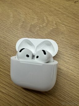Apple AirPods 4 ANC - 5