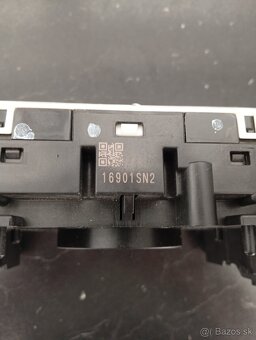 Páčky smeroviek, stieračov a svetiel Renault - 5