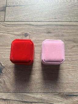 Uplne nove damske nausnice na styl Dior v 2 farbach - 5