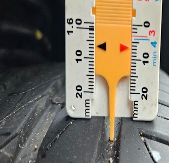 Letné pneu Pirelli SCORPION Verde MOE RF 235/55/R18 100W - 5