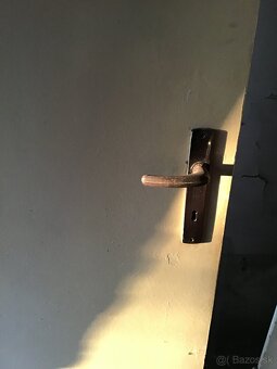 STARé BIELE DVERE AJ VYMENíM - 5