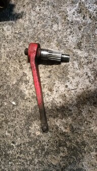 Mf-70 (MF70)-  náhradní dily - 5