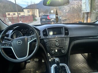 Opel Insignia ST 4x4 - 5