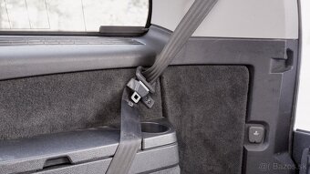 Držiaky pásov pre 3. rad sedadiel Volvo XC90 - 5