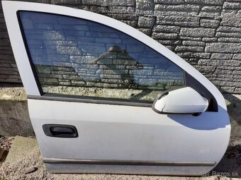 Predam predne spolujazdcove dvere na opel astra G - 5
