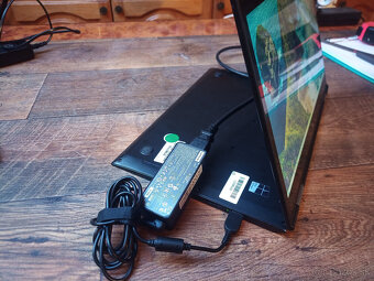 Lenovo X1 Yoga Ultrabook - 5