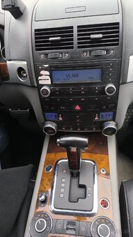 Volkswagen Touareg - 5