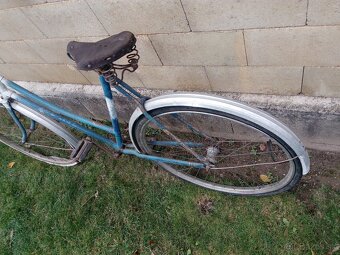 Cestný dámsky bicykel. - 5