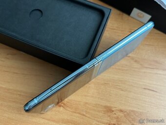 Motorola Razr 40 Ultra Glacier Blue 256GB - 5