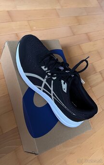 Pánska bežecká obuv vel. 47,ASICS Gel-Contend 9 black/white - 5