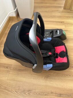 Autosedačka Recaro Privia Cherry + Isofix - 5