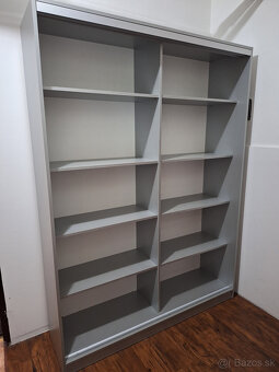 Skriňa IKEA s posuvnými dverami - 5