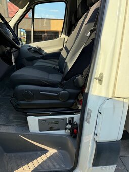Volkswagen CRAFTER 35 2,0 TDI 136k LR - 5