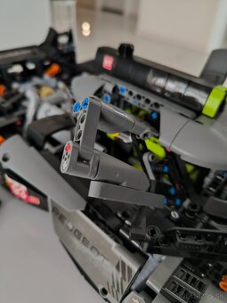 Predaj Lego Technic 42156 PEUGEOT 9X8 24H Le Mans Hybridný h - 5
