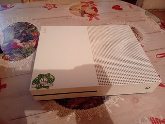 Xbox one s - 5