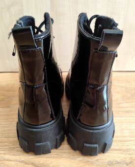 Dámske lesklé prechodné topánky - 5