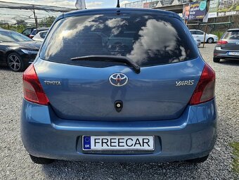 Toyota Yaris 1.0 VVT-I Base - 5