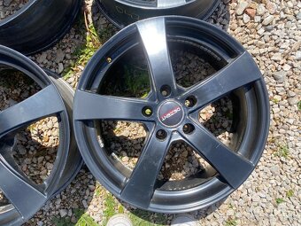 DEZENT Alu disky 8Jx18 5x114,3 - 5