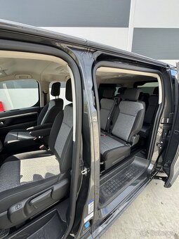 Na prenájom: Peugeot Traveller – pohodlný 8-miestny van - 5