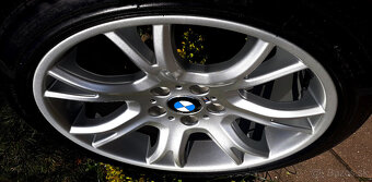 alu R19 5x120, zimné pneu 235/50, orig. BMW X3, ako NOVÉ - 5