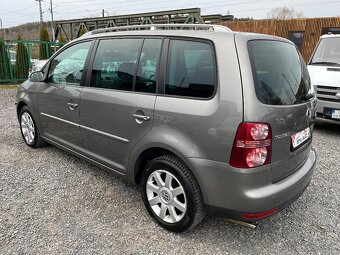 Volkswagen Touran 2,0 Ecofuel Trendline 7 miestne - 5