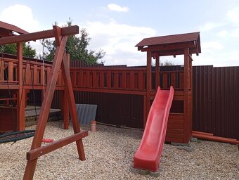 Detské ihrisko hojdačka šmýkačka detské preliezky a domčeky - 5