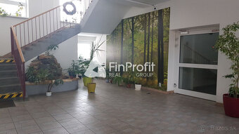 Prenajmem komerčné priestory v Nitre 240m2. - 5