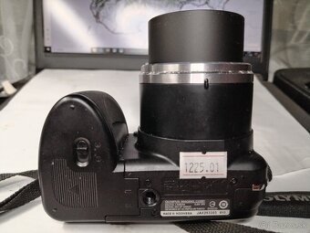 Olympus SP 600UZ - 5