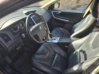 XC 60 2.4 D5 AWD(136kw) 4x4 - 5