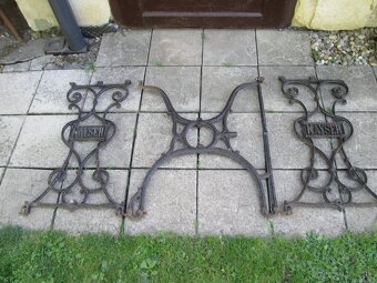 stojan zo šijaceho stroja - 5