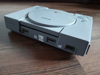 PlayStation One, PlayStation 1 Classic, PlayStation 2 Slim - 5