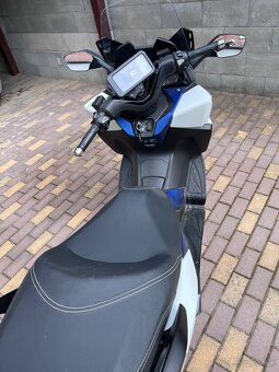 Honda Forza 125 - 5