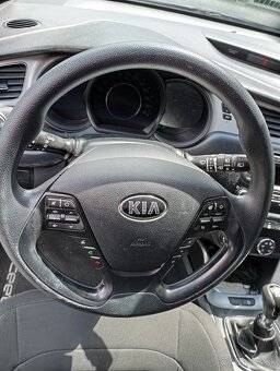 Kia ceed kombi 66kw 90koni - 5