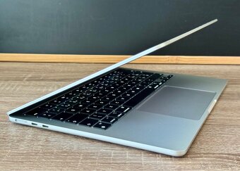 MacBook Air M2 8/256GB - 5