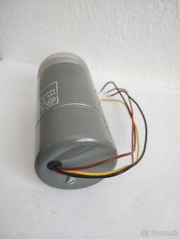 Prodám SS motorek K7A3 s převodovkou 45 otáček 24V MEZ - 5
