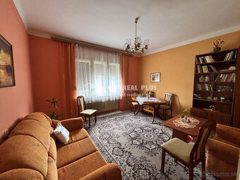 ZNÍŽENÁ CENA Ponúkame na predaj priestranný tehlový rodinný - 5