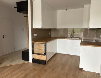 Nadštandartný 2 izbový byt v lukratívnej časti Stupavy - 5