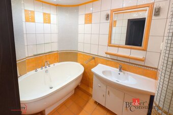 Moderný, 2 izbový byt, kompletná rekonštrukcia, Banská Bystr - 5