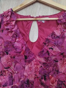 Dámske krátke kvetinové šaty NEXT - 5