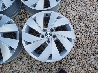 hlinikové disky org.Vw Golf-8,-7,-GTI,--6,5Jx17-ET-46--5x112 - 5
