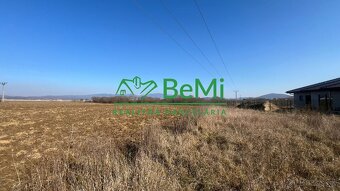 Invevstičný, rovinatý pozemok 5002 m2, Zvolenská Slatina 3D - 5