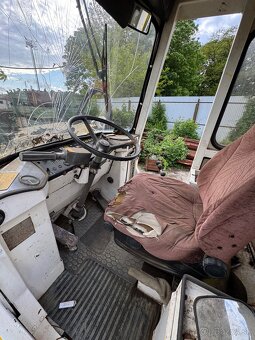Nakladač volvo - 5
