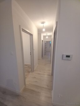 Predaj 3-izbový byt +záhradka ,Topoľčany -Kamanová,posledný - 5