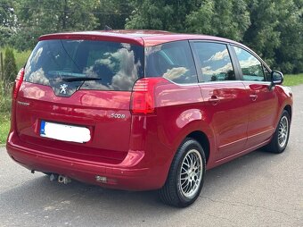 Predam Peugeot 5008 7 mistne , r.v 2010, 2.0 diesel 110KW - 5