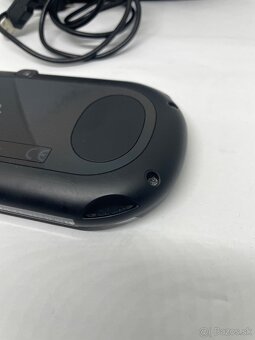 PS Vita PCH-2004 LCD verzia - 5