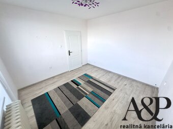 ZNÍŽENÁ CENA/3 IZB. BYT S DVOMI BALKÓNMI V ŠIRŠOM CENTRE, 64 - 5