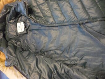 Zimná bunda s kožušinovou kapucňou, veľ. 38 - 5